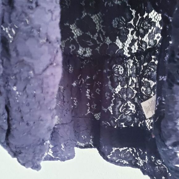 Lace Top‎ - Picture 5 of 7